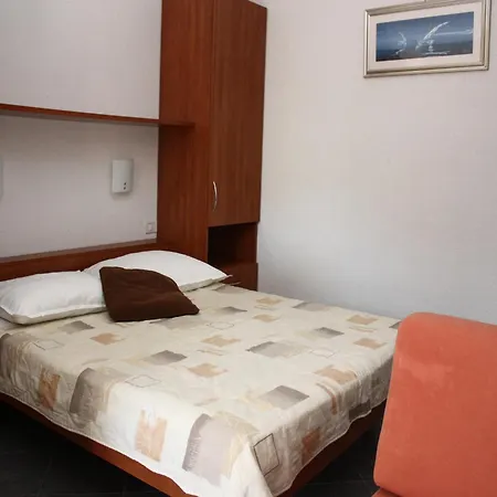 Poolside 빌라 Grebaštica