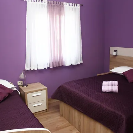 Poolside Grebaštica