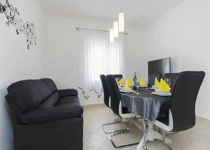 Poolside Villa Grebaštica