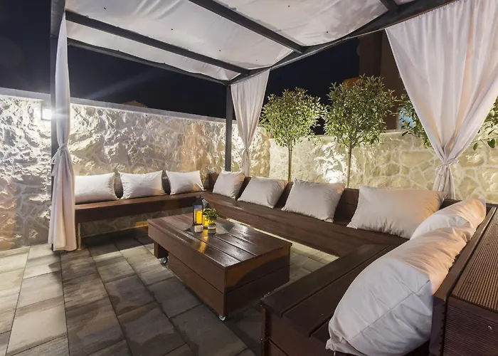 Poolside Grebaštica