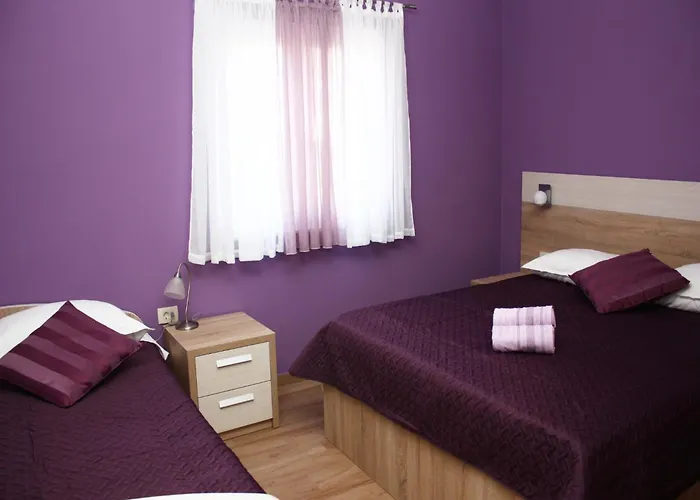 Poolside Grebaštica